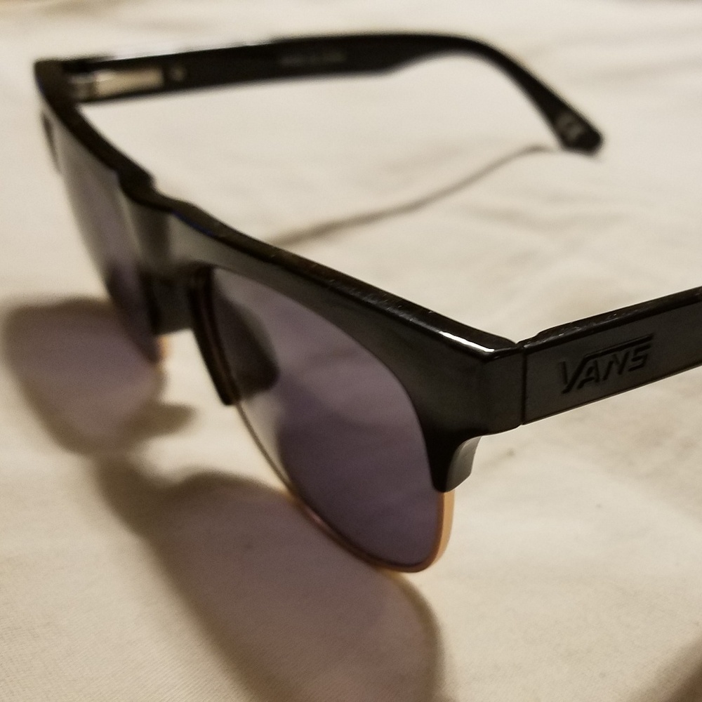 Vans Lawler Sunglasses - Picture 2 of 3